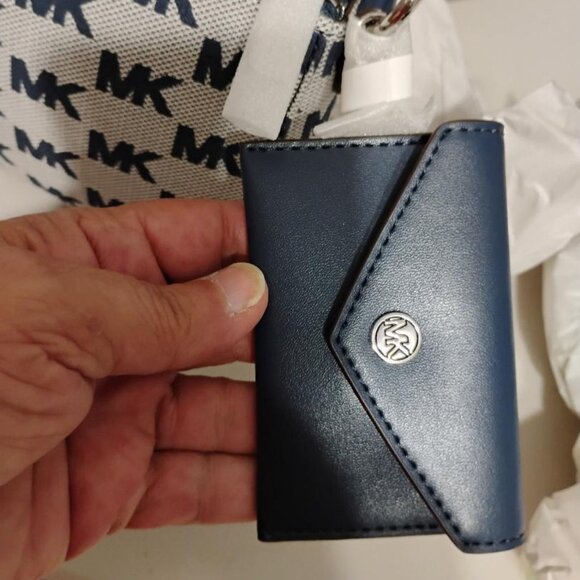 Michael Kors Jacquard & Leather Navy Blue Vincent Pouchette Bag  NWT - Picture 6 of 9